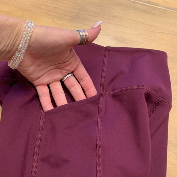Girlfriend Collective Compressive Pocket Legging in Plum, cranberry size small - Picture 9 of 14